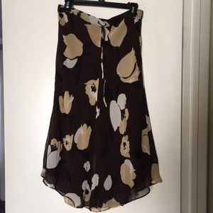 Gorgeous Banana Republic Silk Skirt